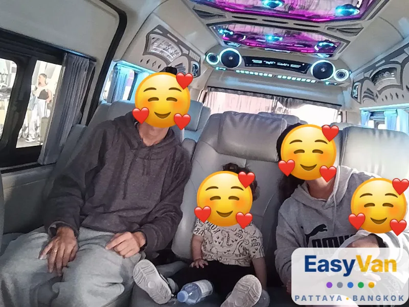 Family traveling comfortably with EasyVan Pattaya and Bangkok