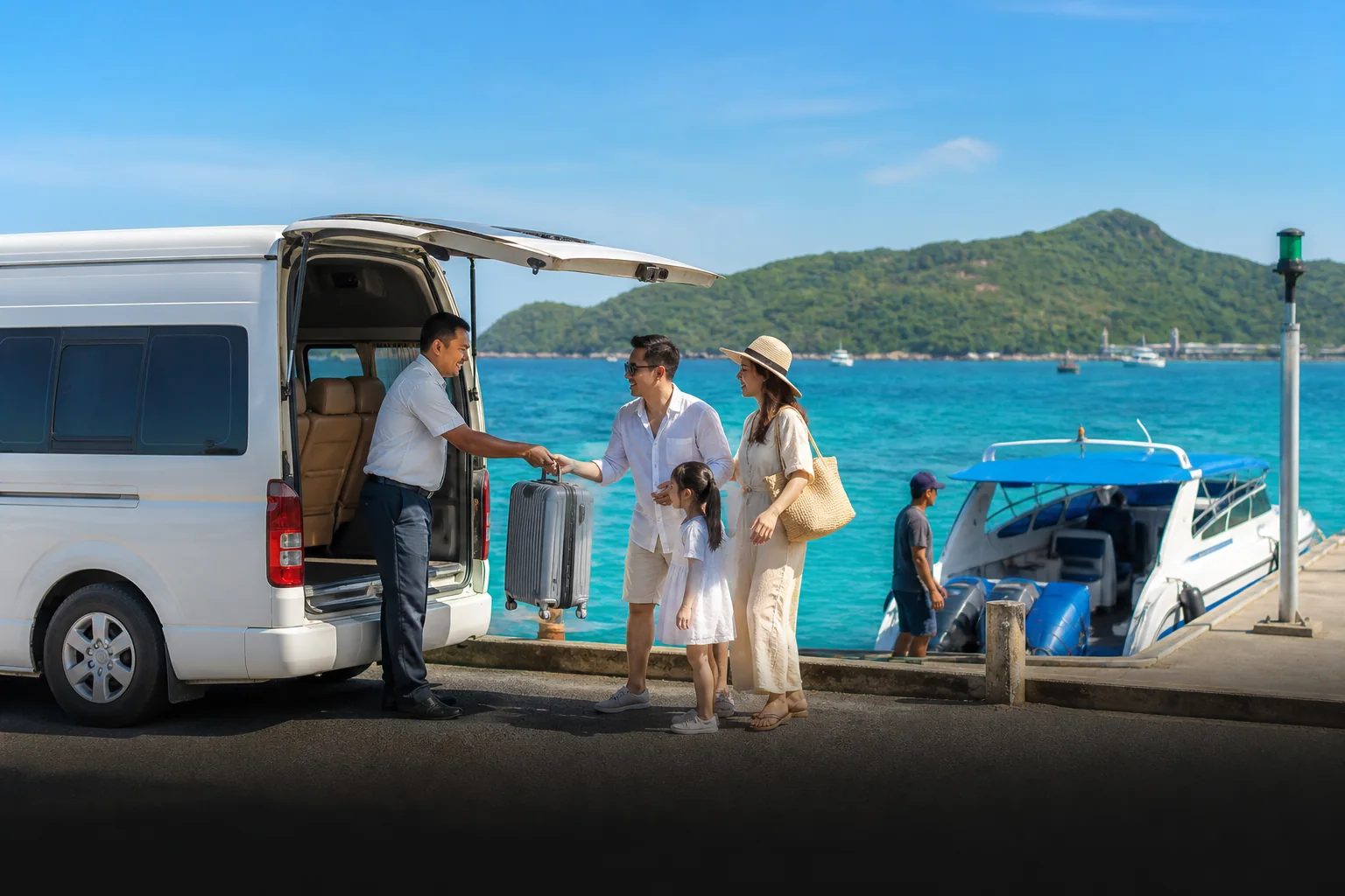 Private taxi connection to Koh Larn pier